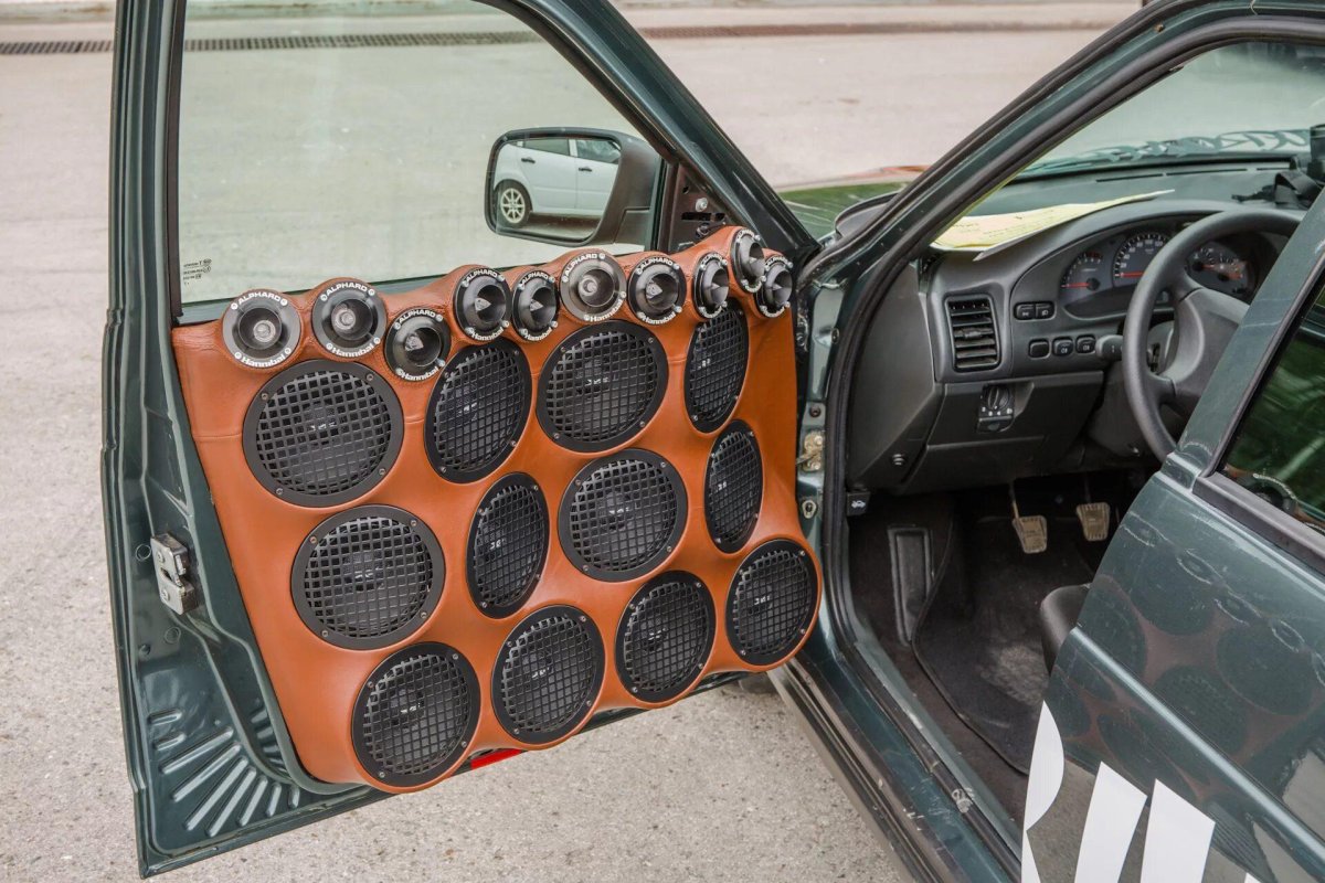 Автозвук Туарег 1