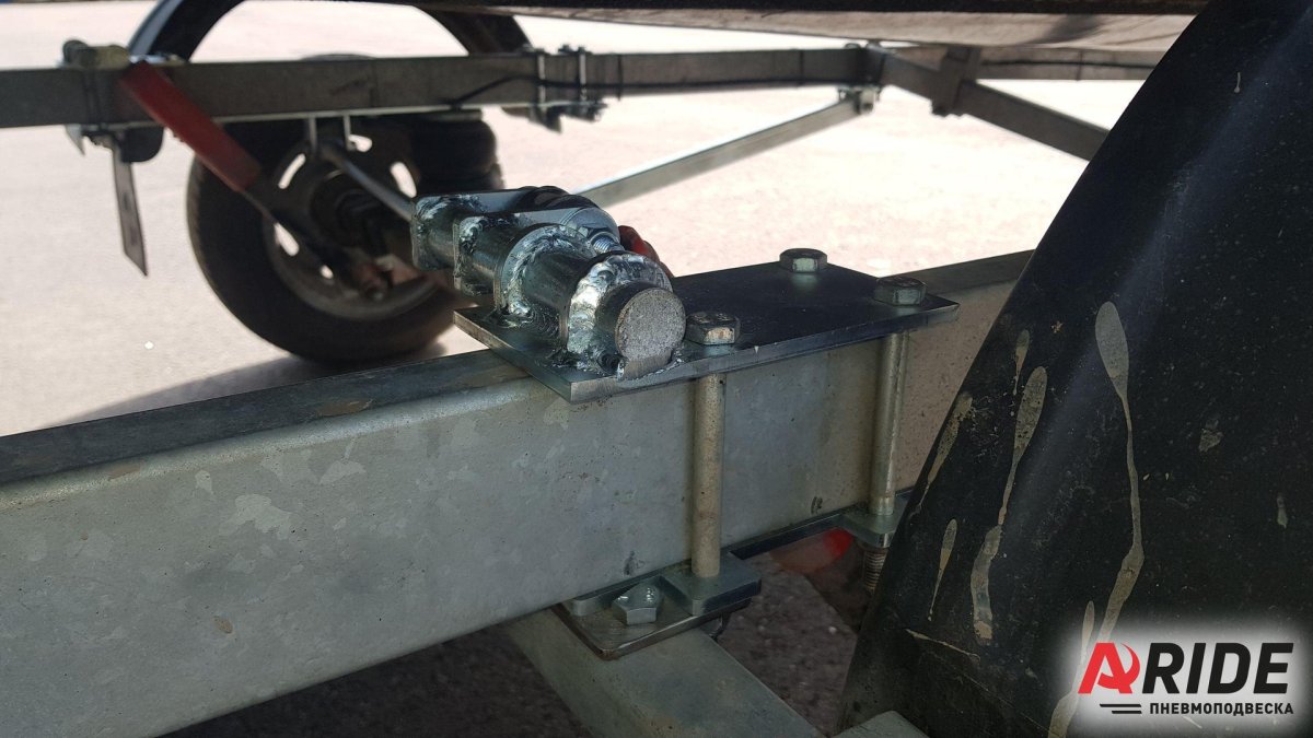 Лодочный прицеп с пневмоподвеской
