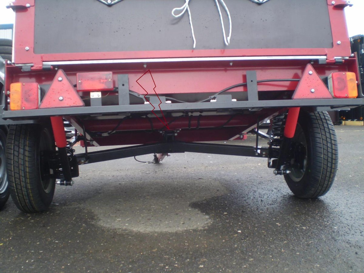 Прицеп Курганский с независимой подвеской 8136