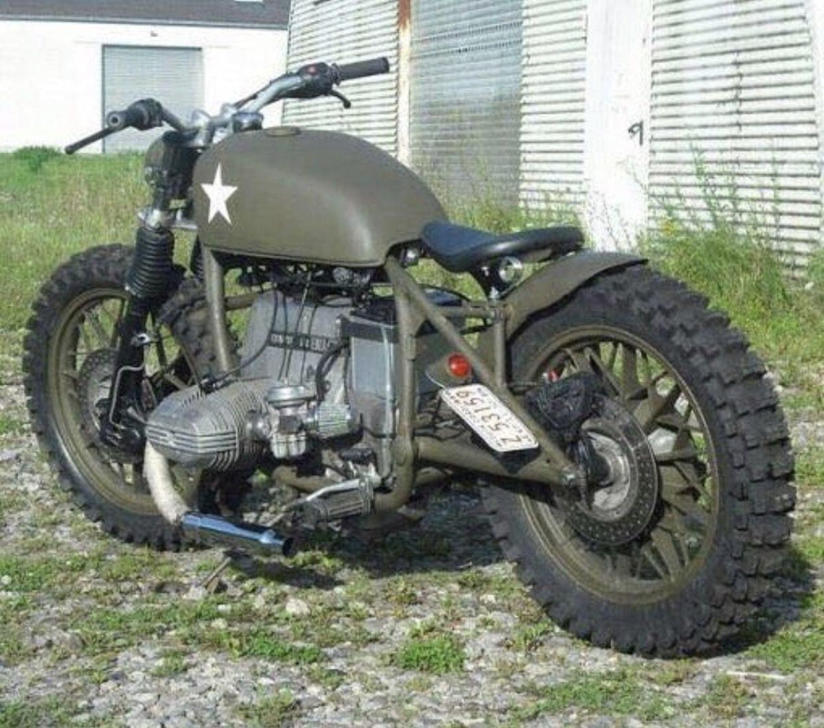 Мотоцикл Урал кастом скремблер