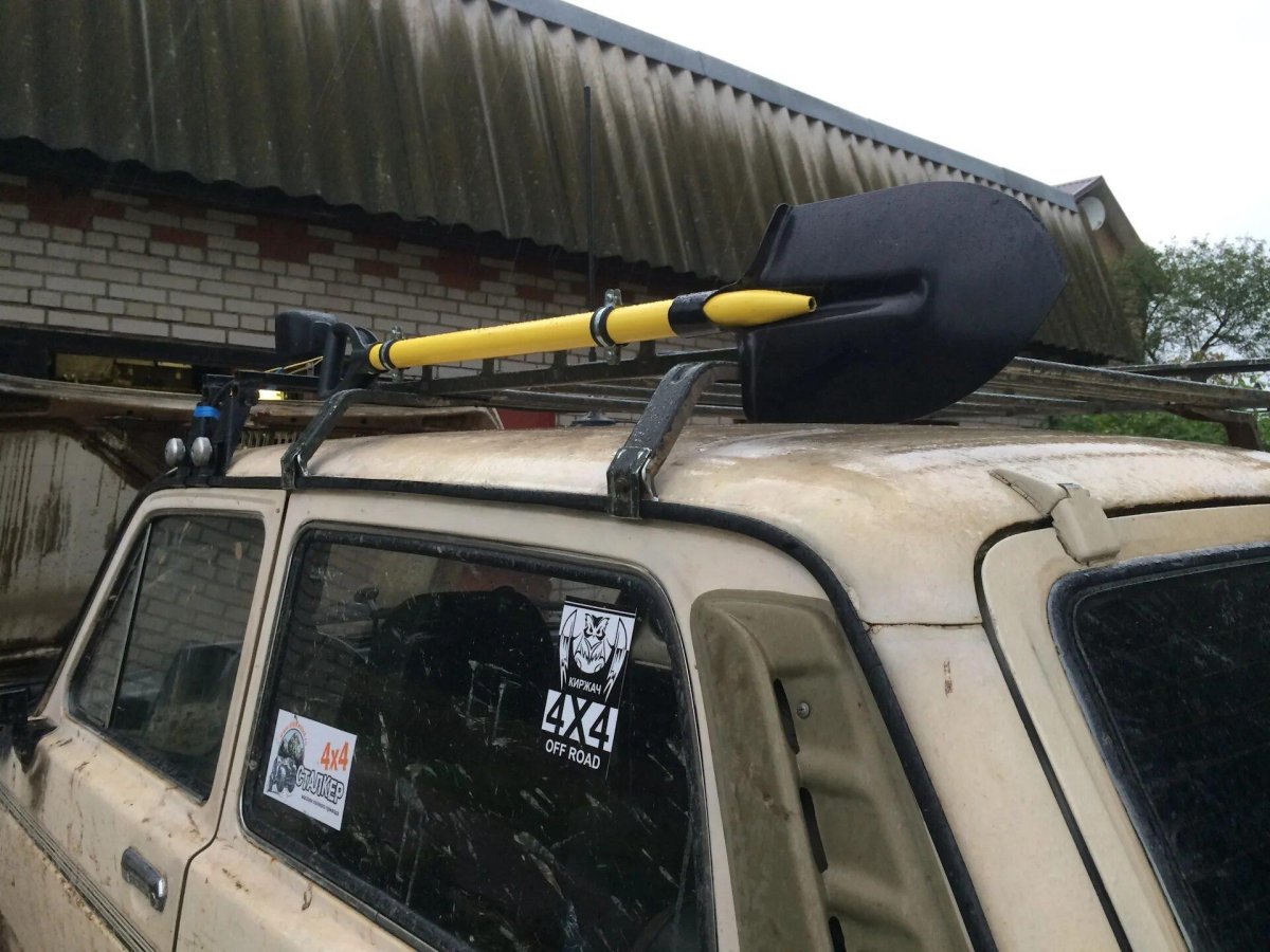 Крепление лопаты Нива 2121