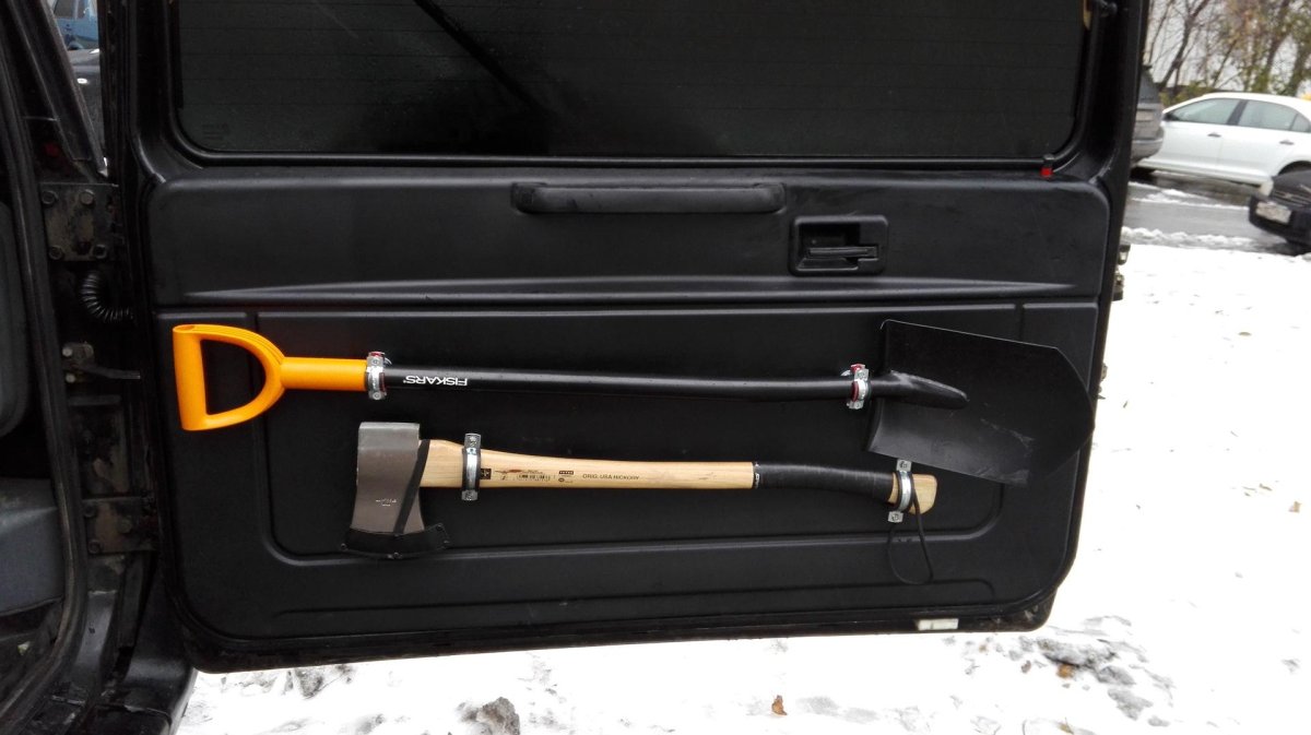 УАЗ Патриот крепление лопаты