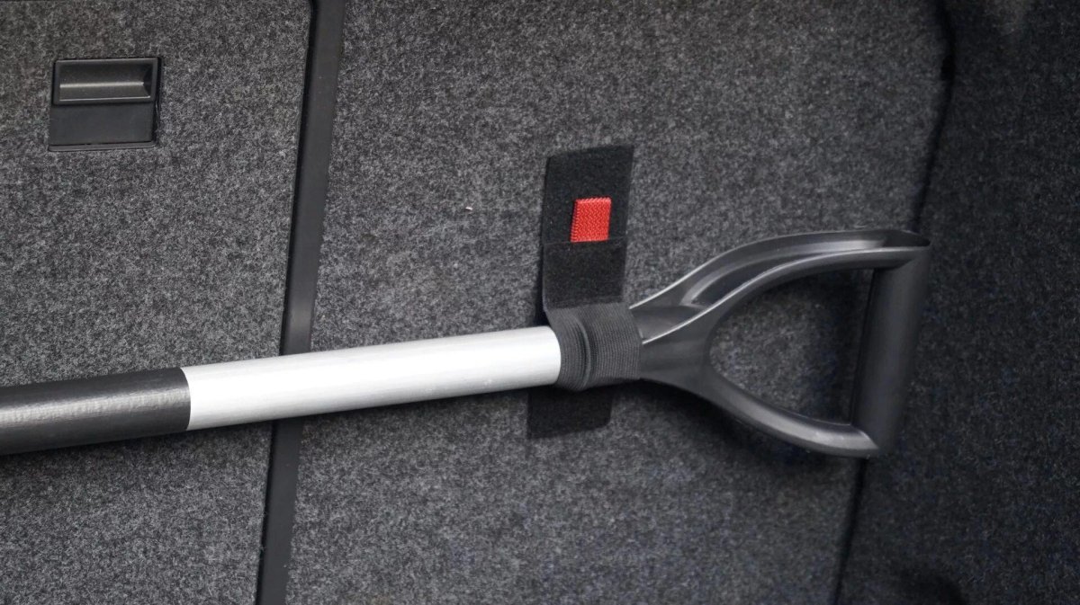 Держатель лопаты Фольксваген поло