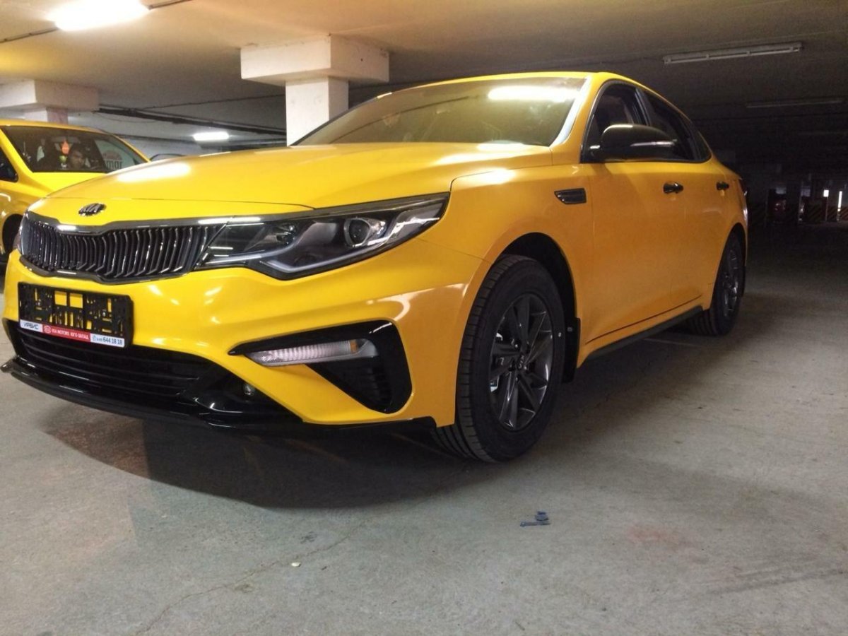 Оклейка авто под такси