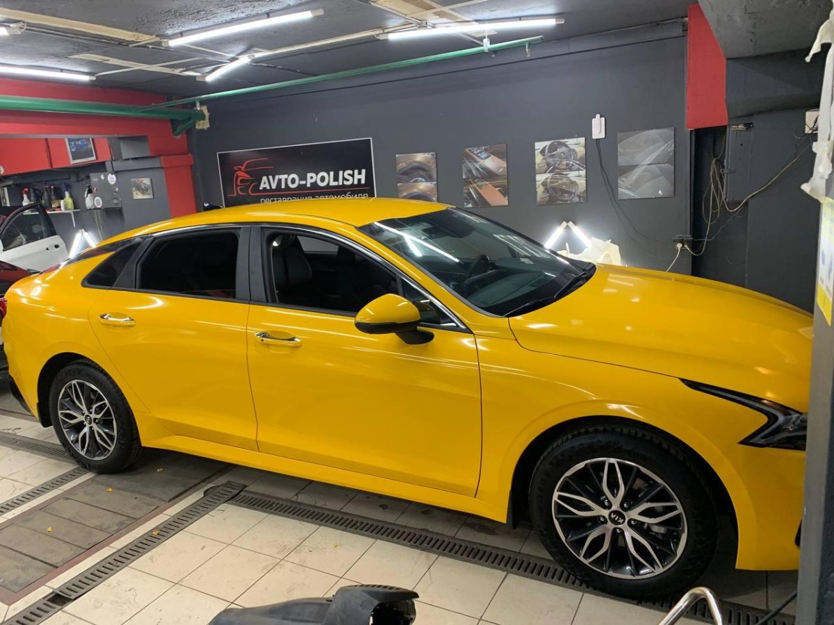 Киа к5 желтая