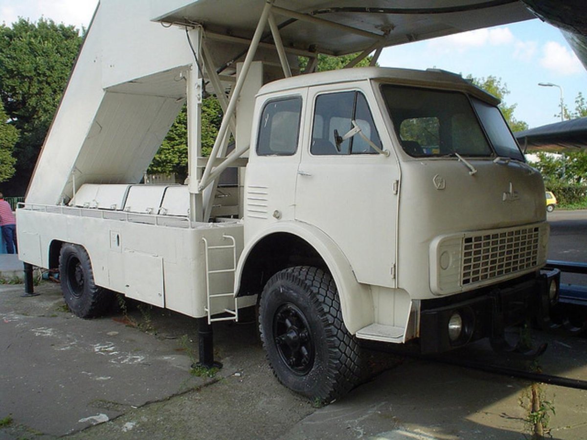 МАЗ 5335 кабина