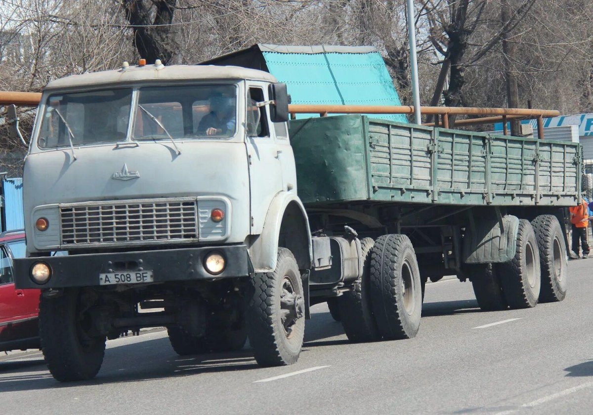 МАЗ 509 тягач