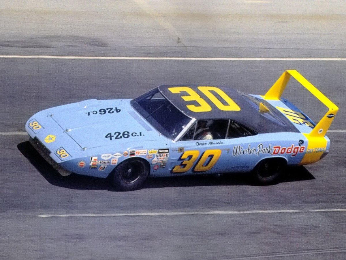 Dodge Charger Daytona 1969 NASCAR
