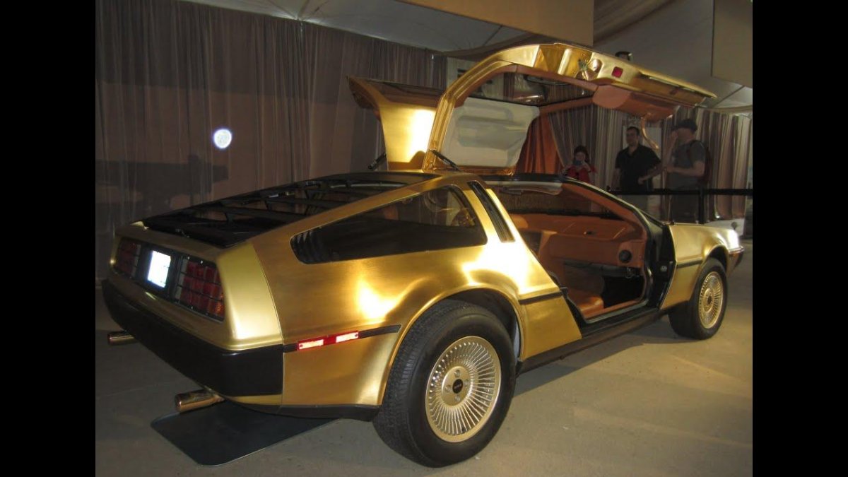 Делориан ДМС 12 Золотая