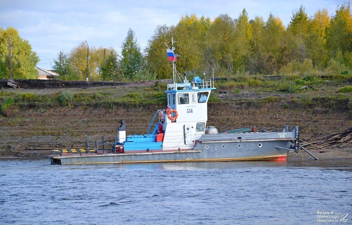 Катер костромич 1606