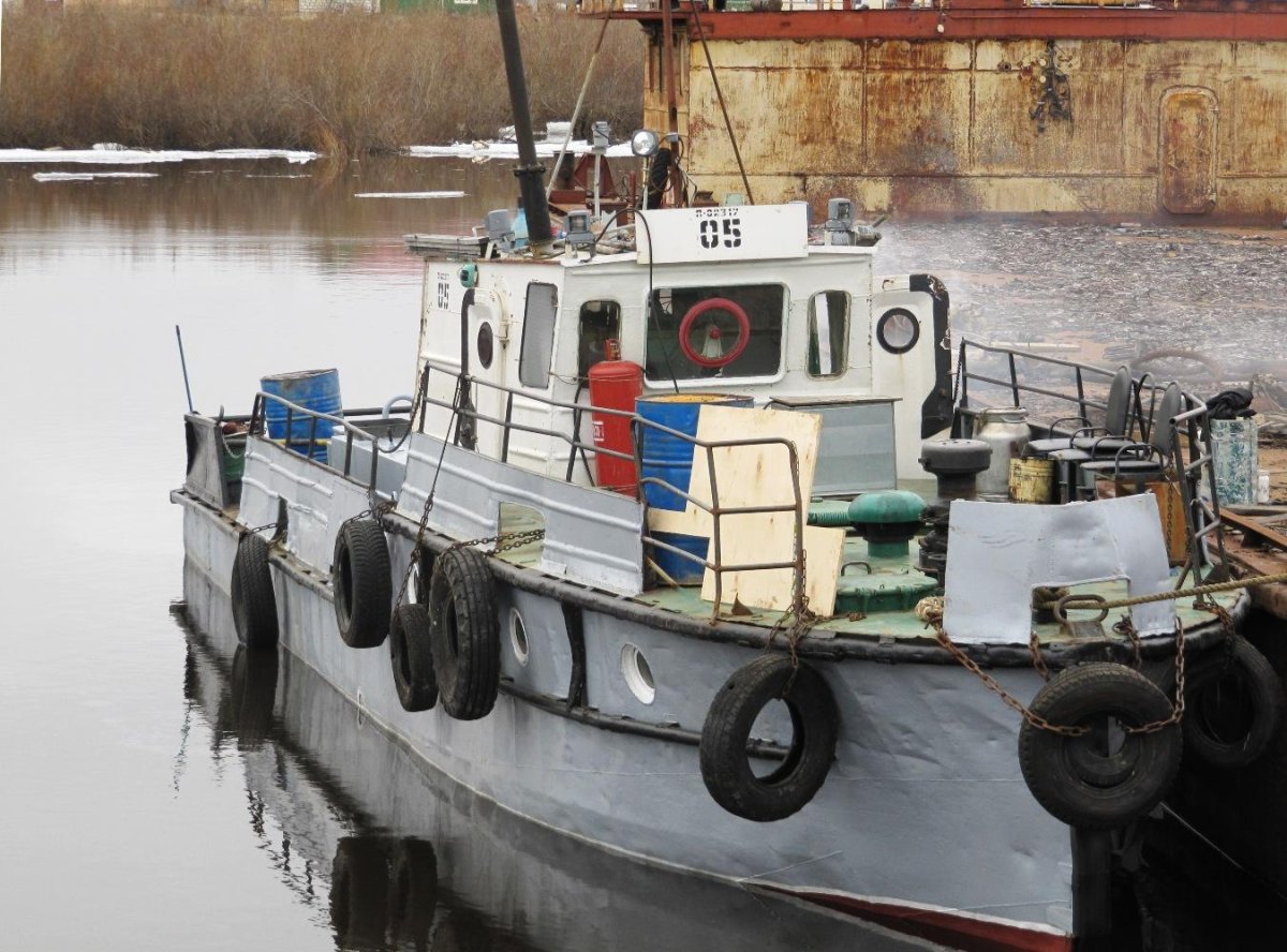 Буксирный катер костромич