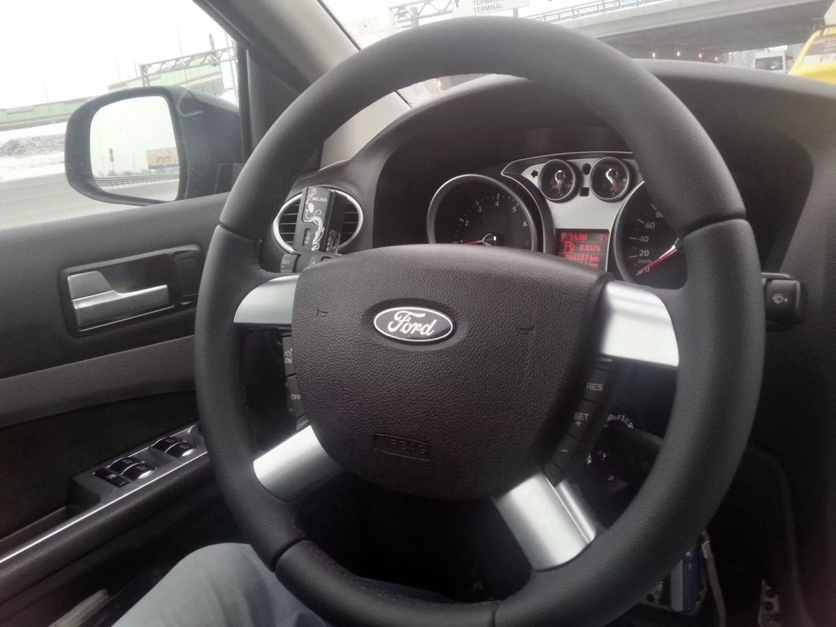 Ford Focus 2 кожаный руль