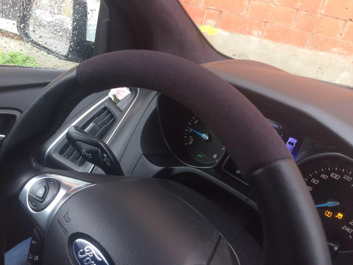 Руль Форд фокус 3 алькантара