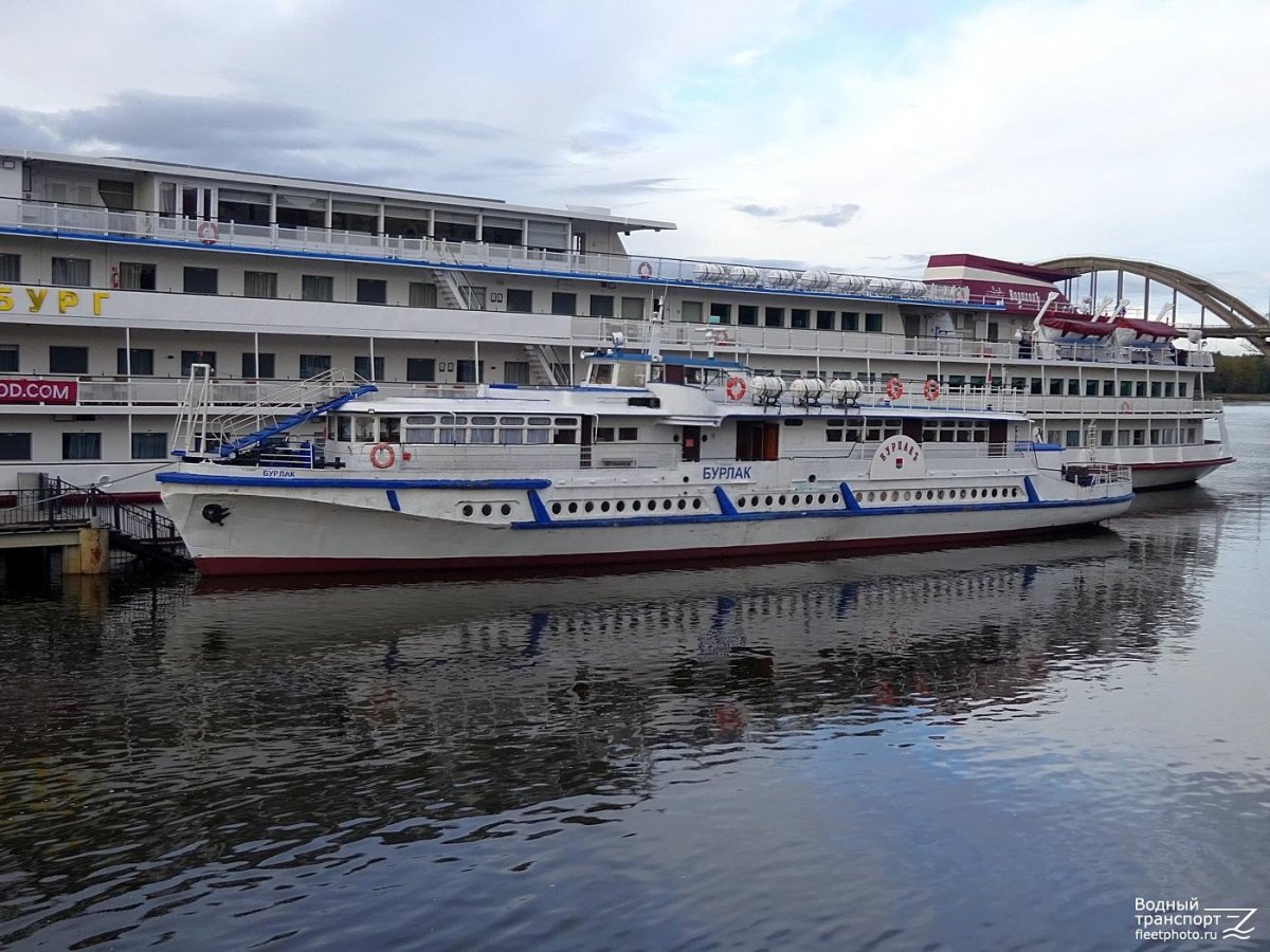 Речные корабли