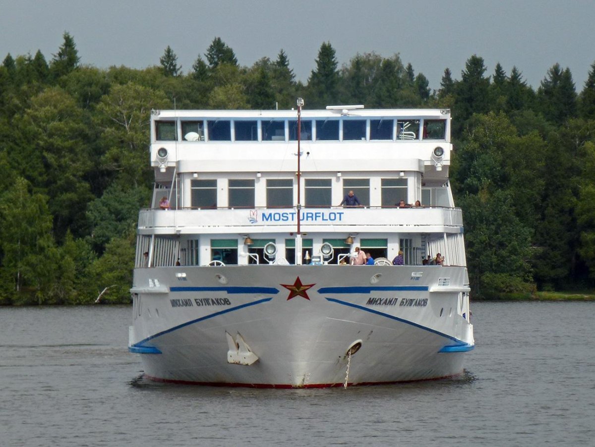 Речной теплоход пр. 301 «Владимир Ильич»