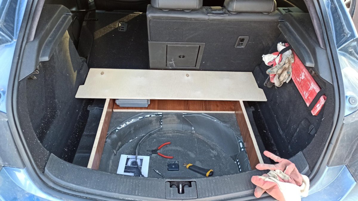 Опель Астра j фальшпол