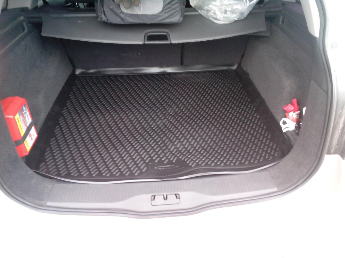 Opel Astra h 2008 коврик в багажник