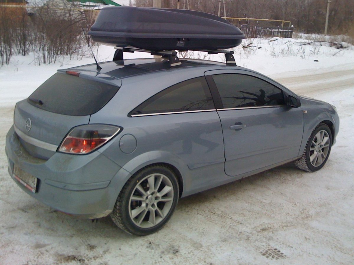 Opel Astra h GTC багажник