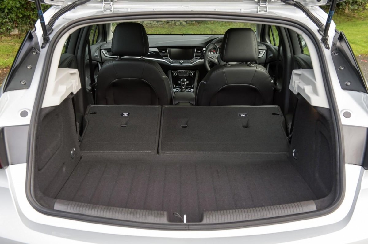 Opel Astra h хэтчбек багажник