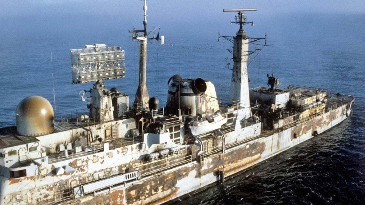 HMS Sheffield d80