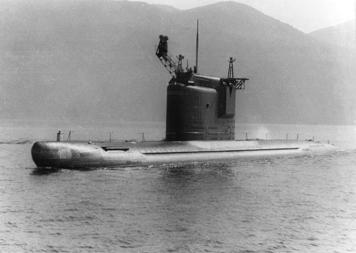 Подводная лодка б-611