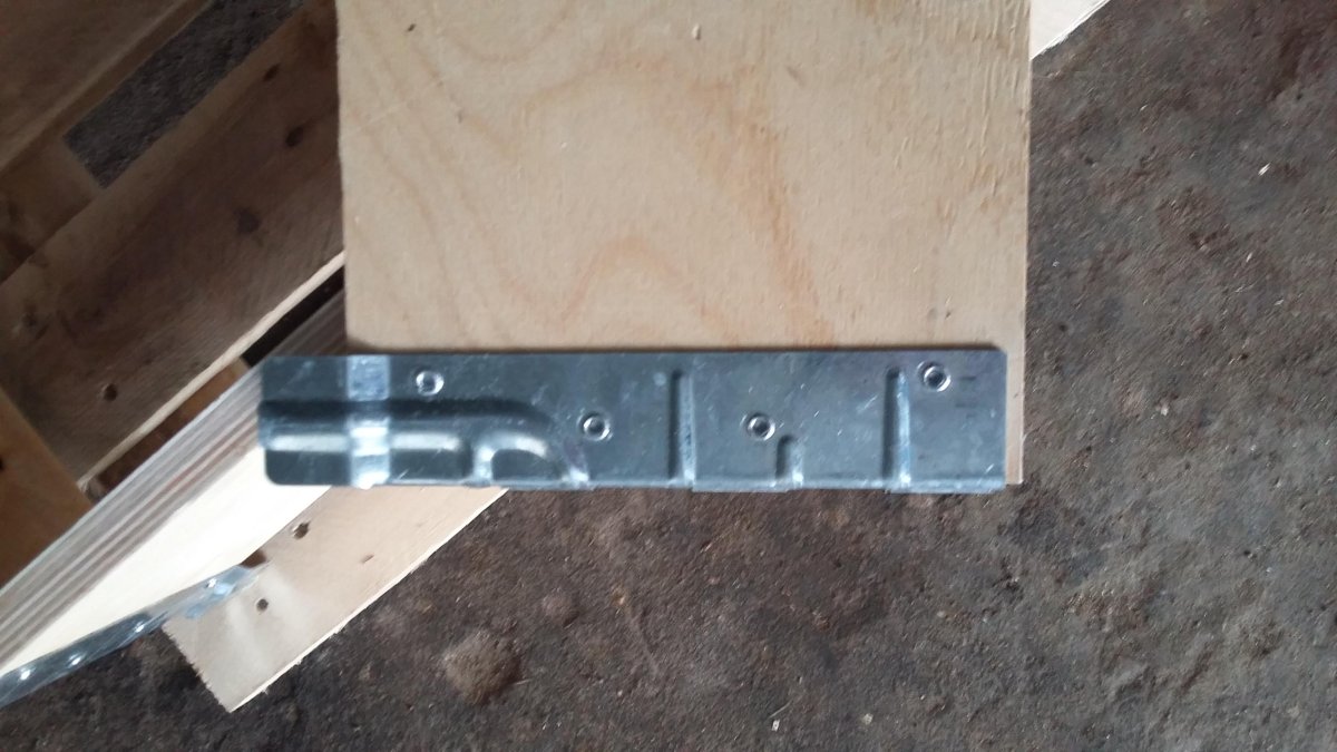 Петли для паллетных бортов