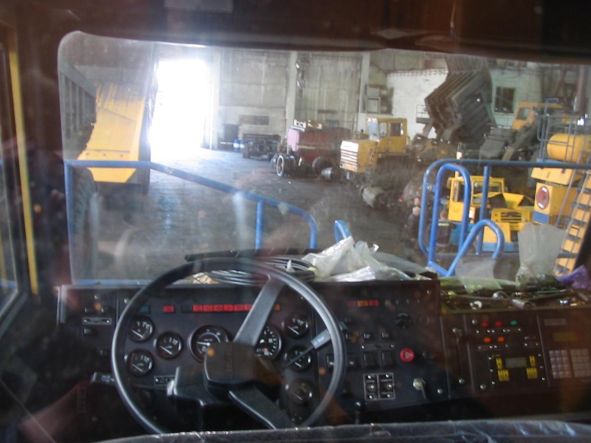 БЕЛАЗ 7540 кабина