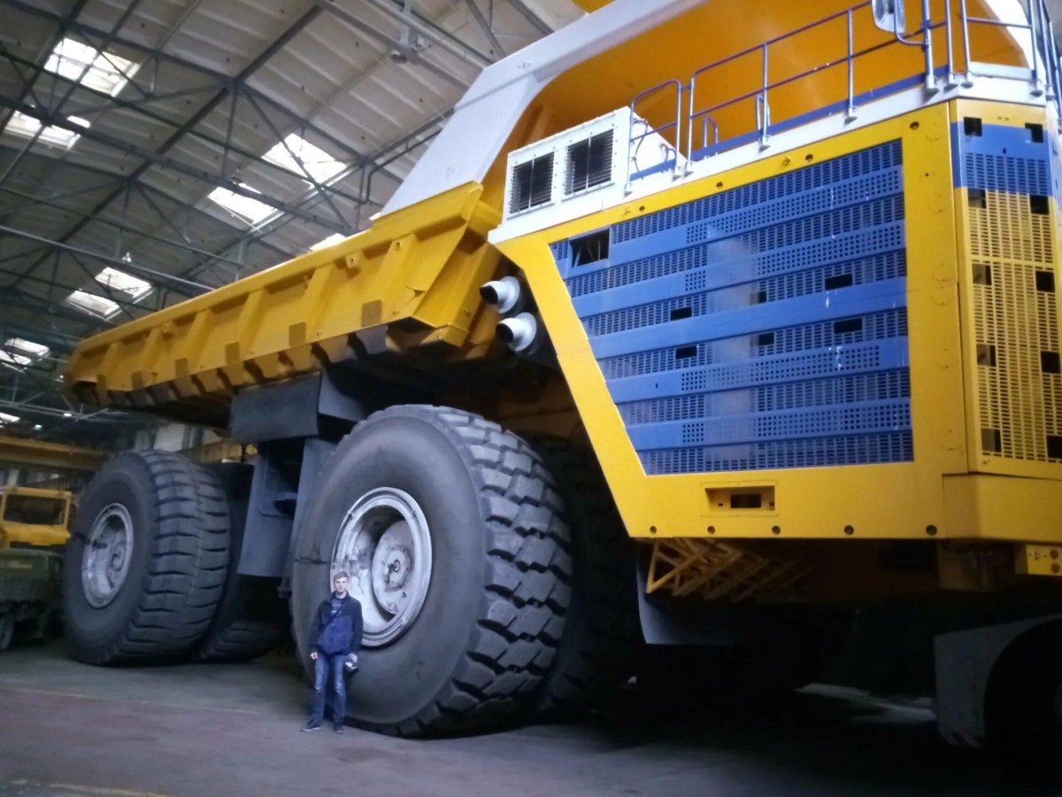 БЕЛАЗ-75710 салон