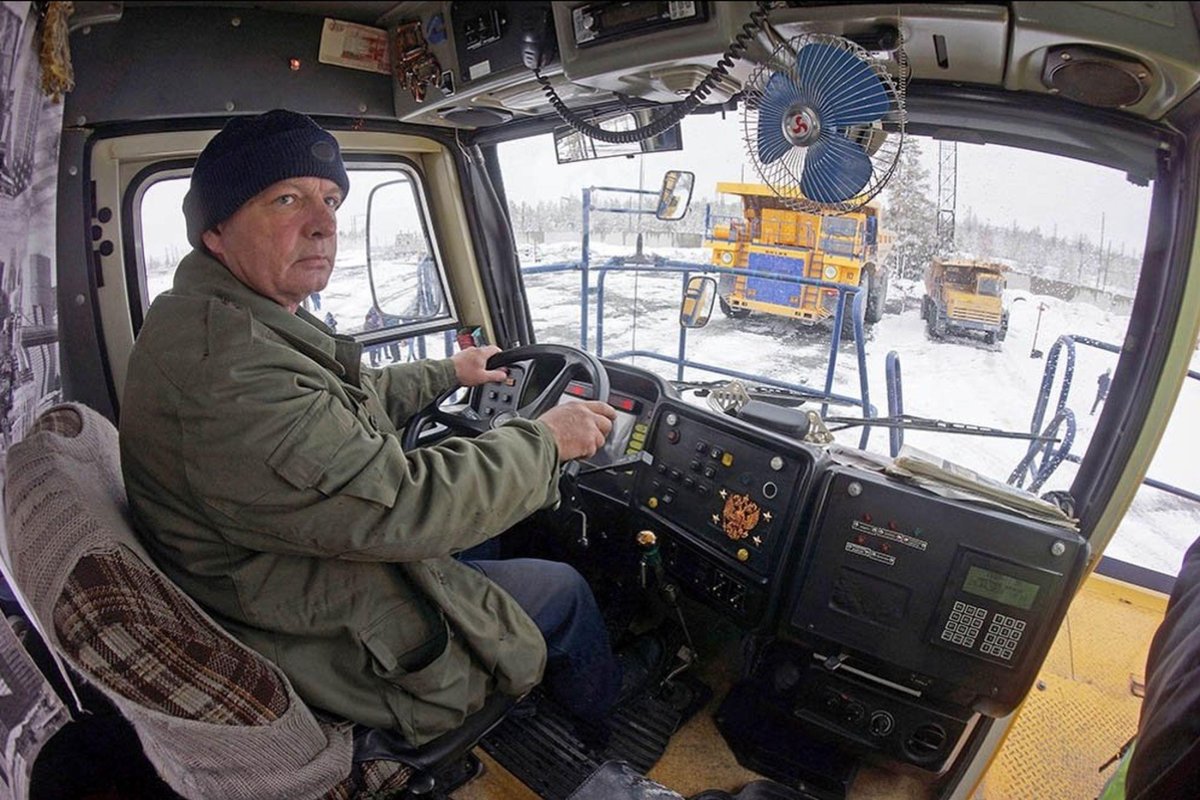 БЕЛАЗ 75306 кабина