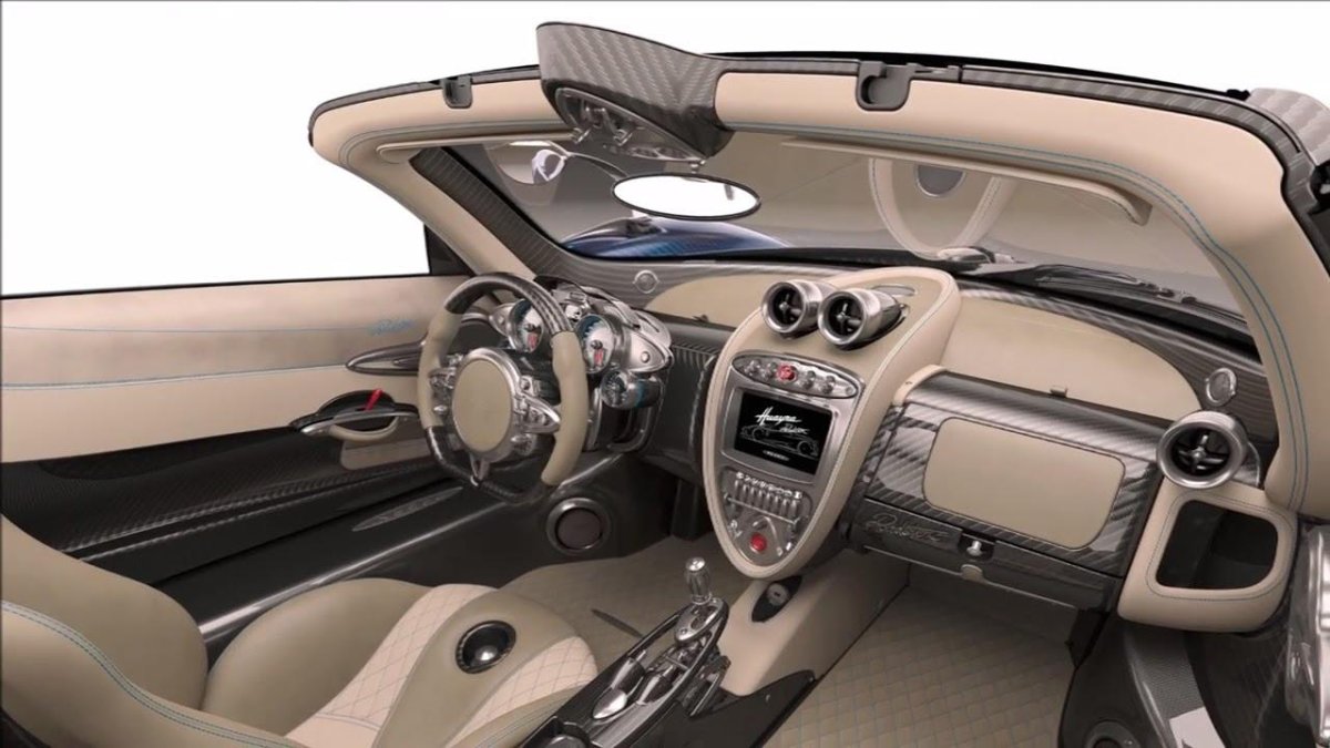 Pagani Huayra салон