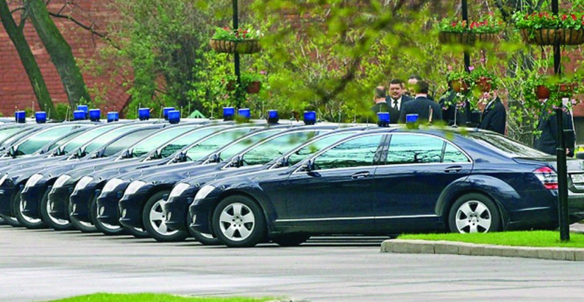 Служебные машины депутатов Госдумы РФ