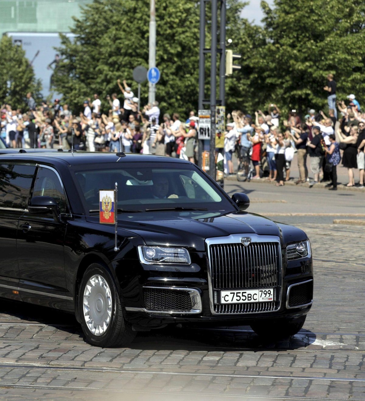 Лимузин президента России Aurus