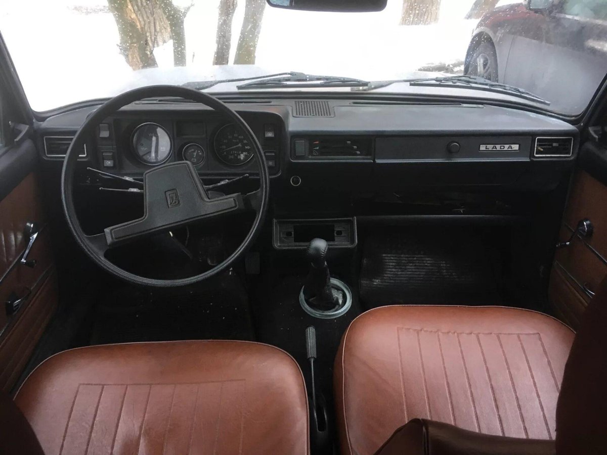 ВАЗ 2105 Жигули салон