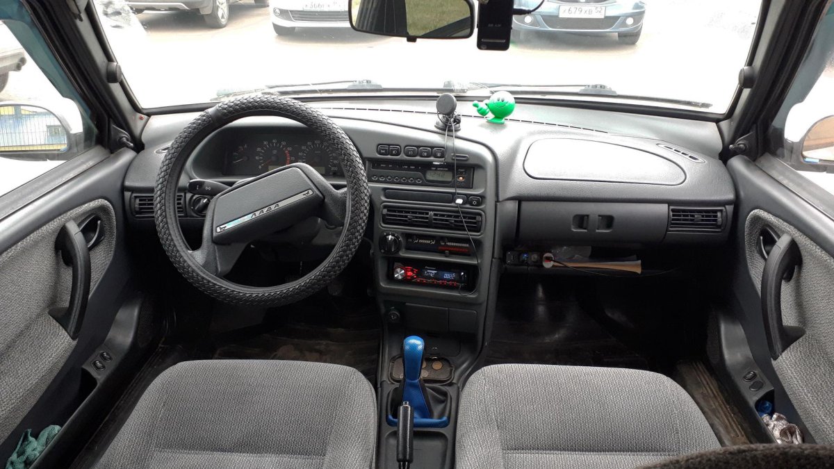 ВАЗ-2115 седан салон