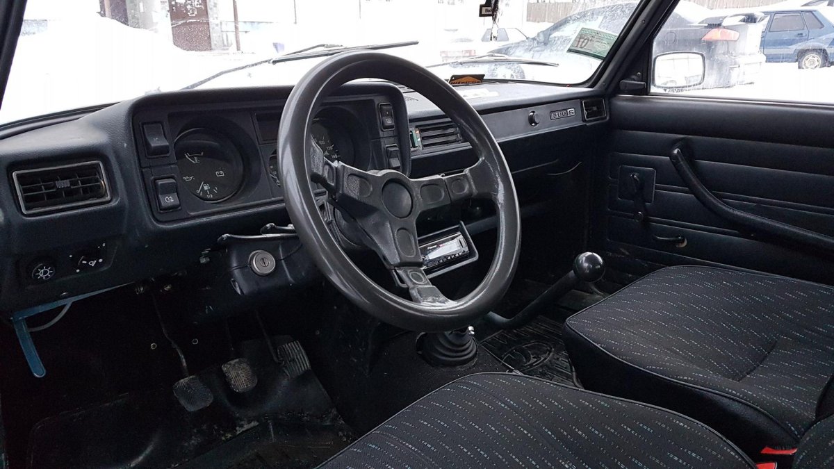 Lada Nova 2105 салон