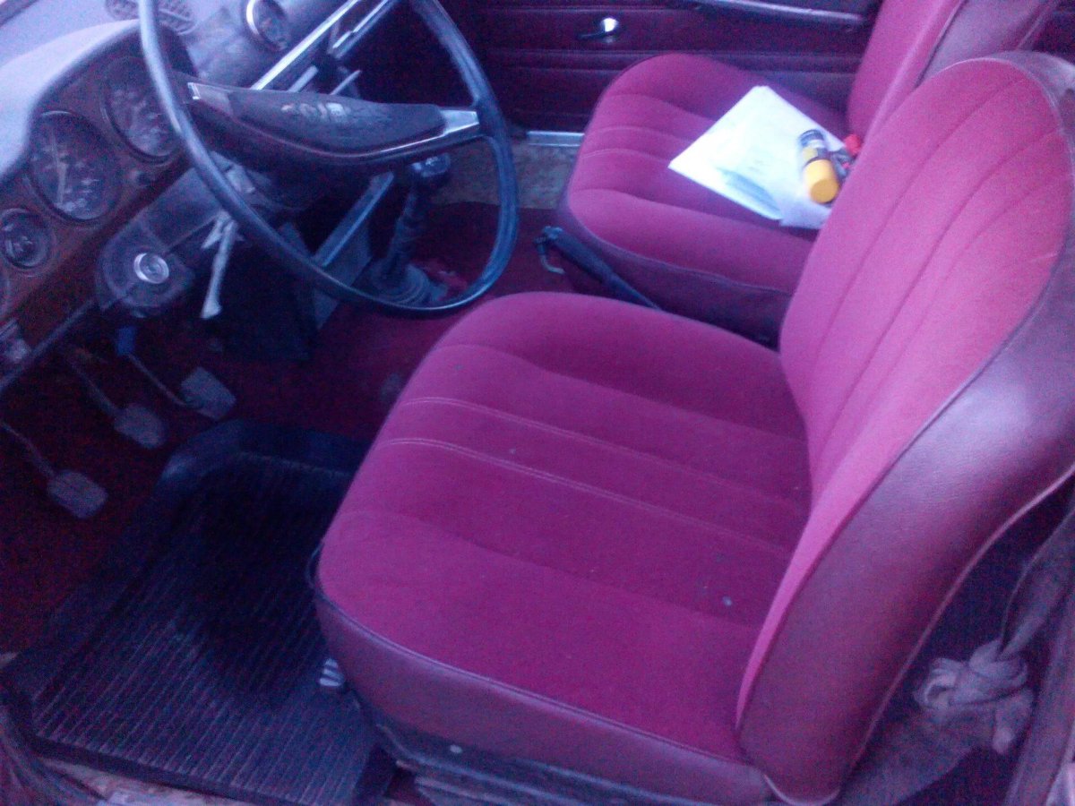 ВАЗ 2101 бордовый бордовый салон