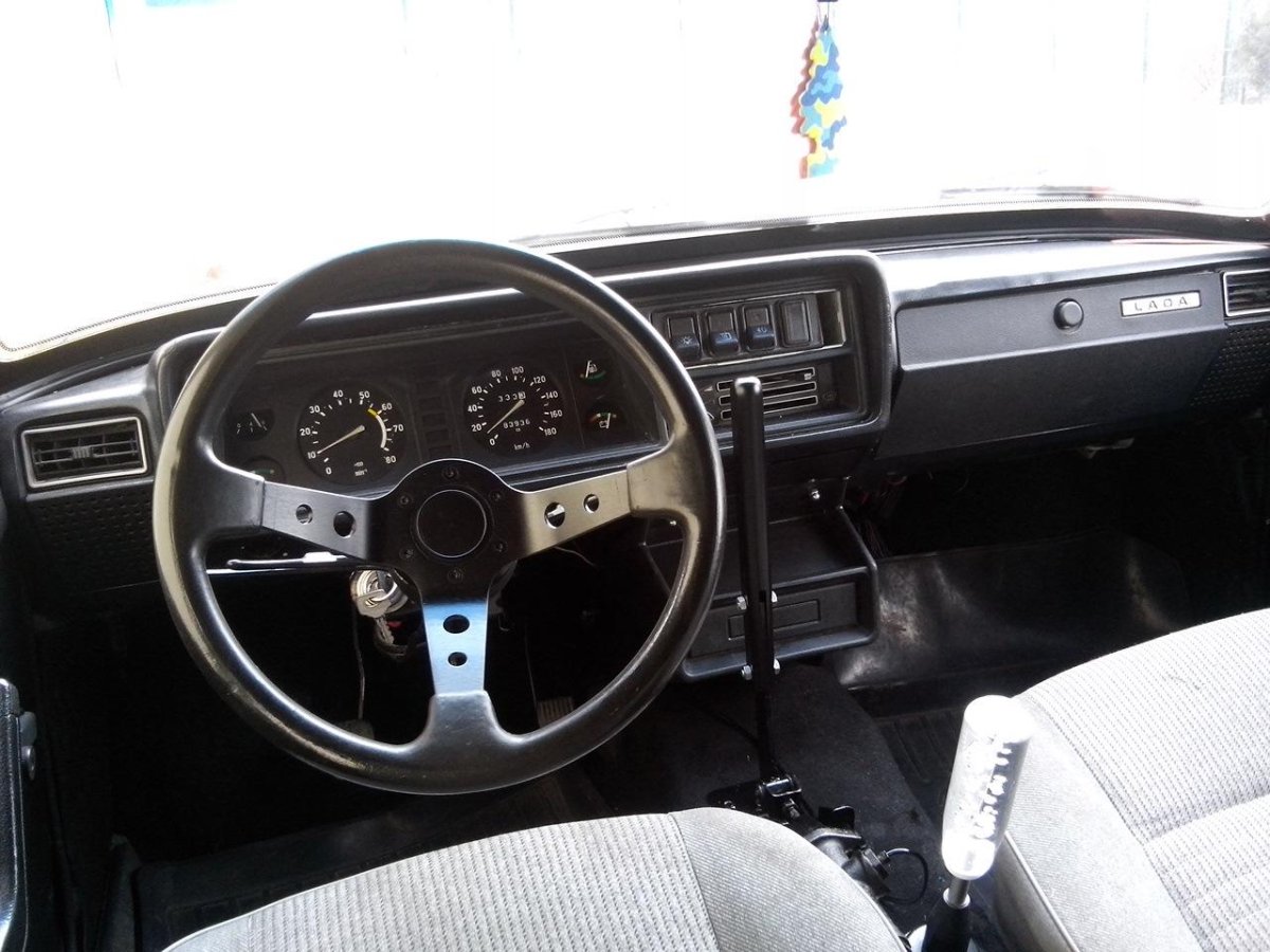 ВАЗ 2107 БК салон