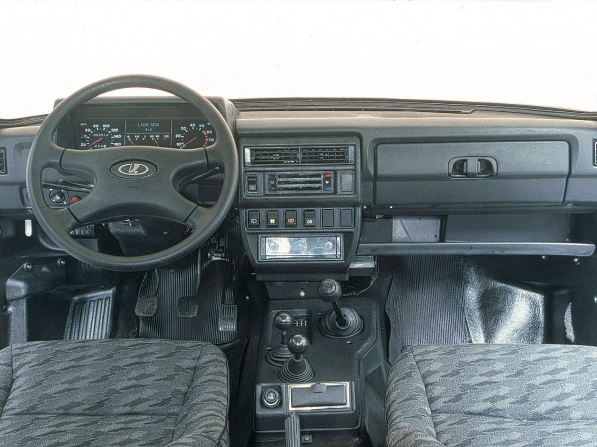 Лада Нива 2131 салон