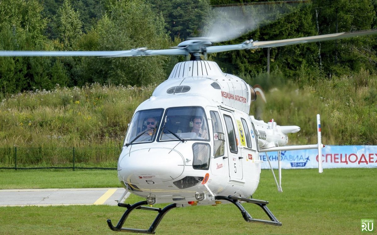 Санитарный вертолет Ансат