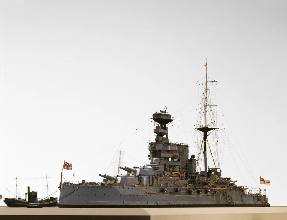 HMS Queen Elizabeth линкор