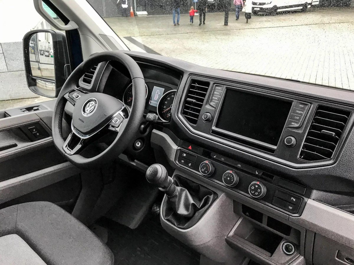 Volkswagen Crafter 2021 салон