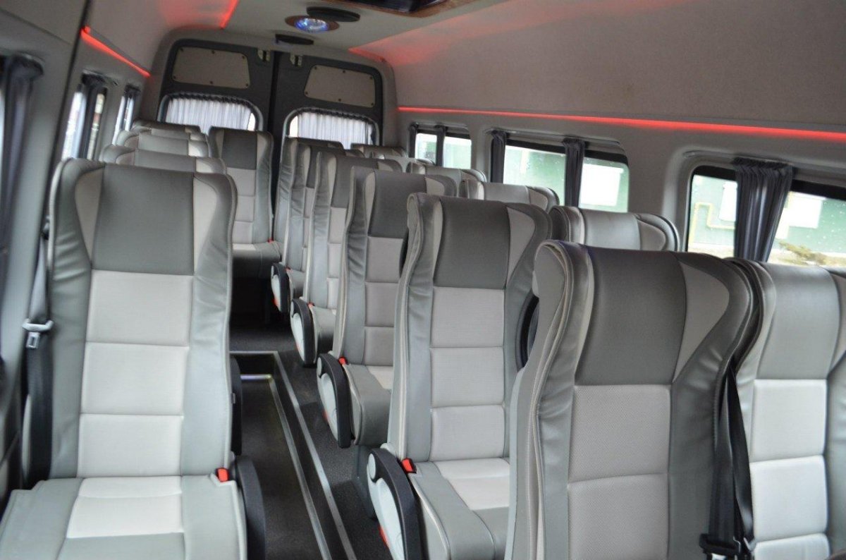 Фольксваген Крафтер пассажирский салон