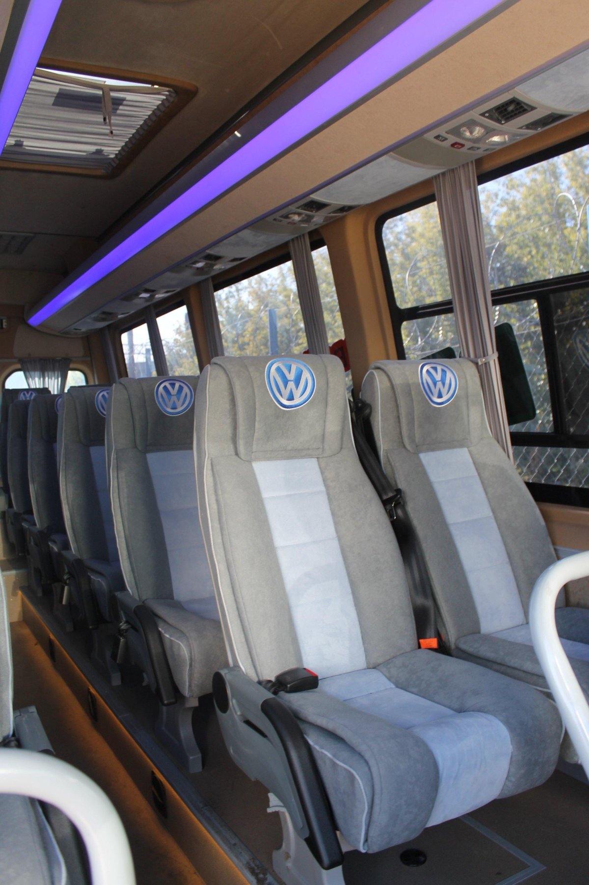 Фольксваген Крафтер пассажирский 2022 салон