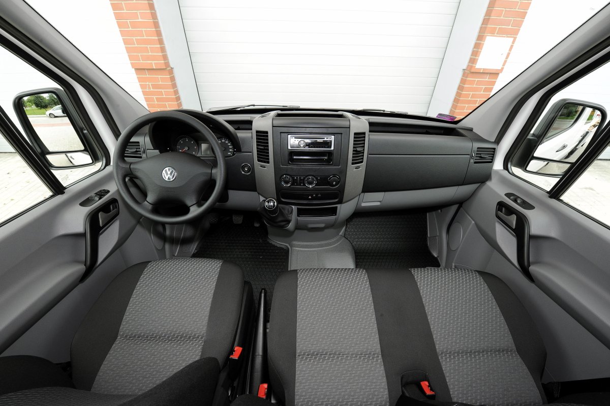 Volkswagen Crafter 2007 салон