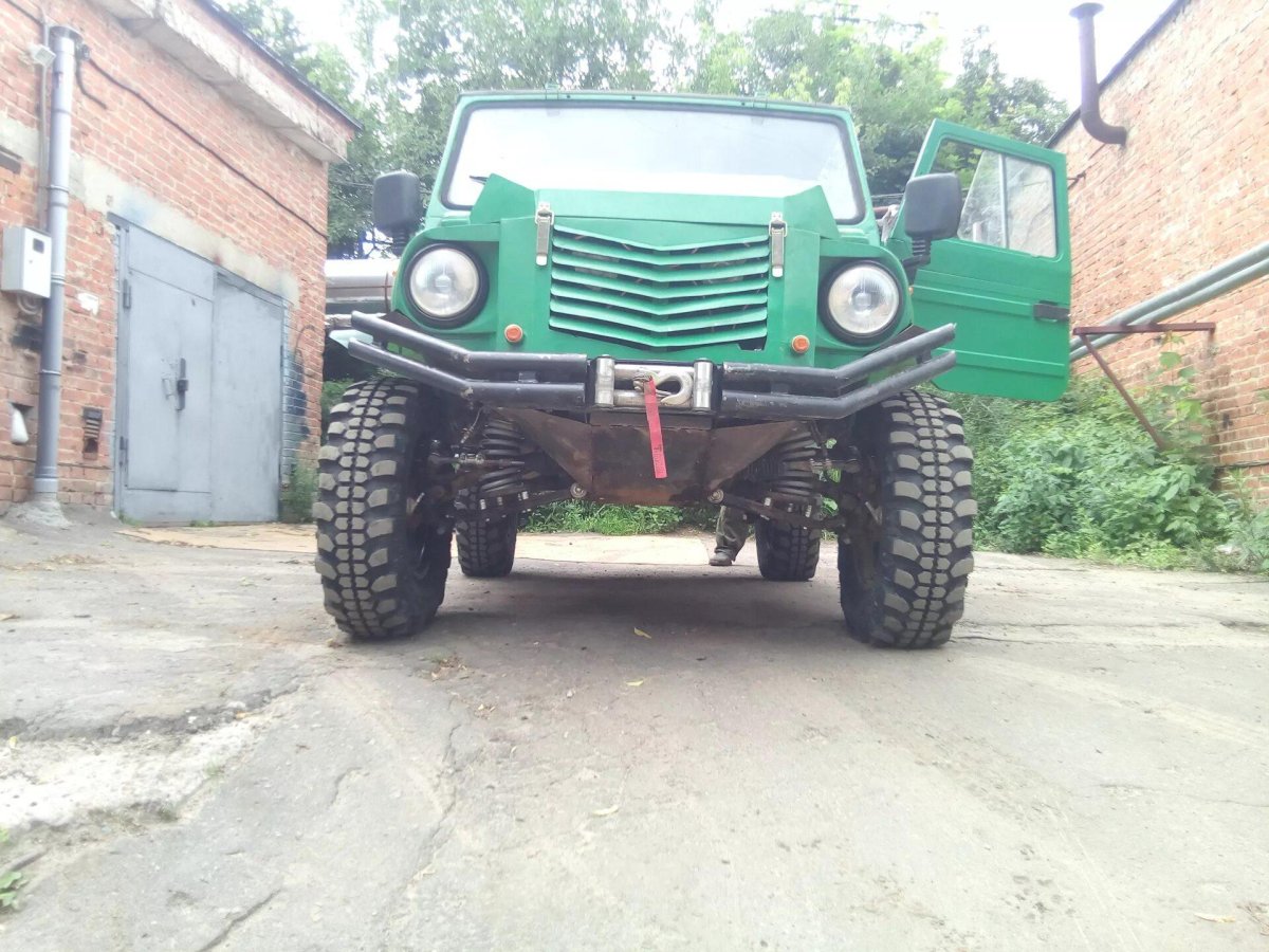 ЛУАЗ-969 С ходовой Нивы