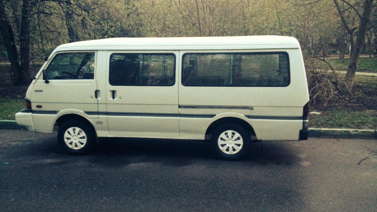 Мазда е 2200 дизель