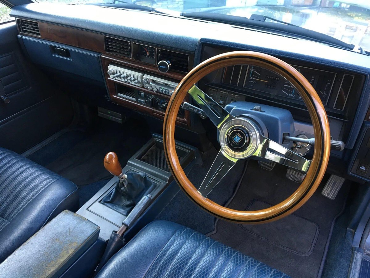 Nissan Cedric y30 Brougham