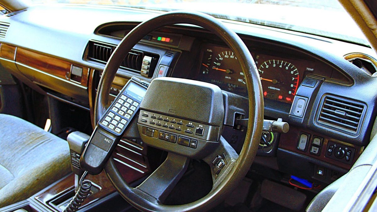 1988 Nissan Gloria