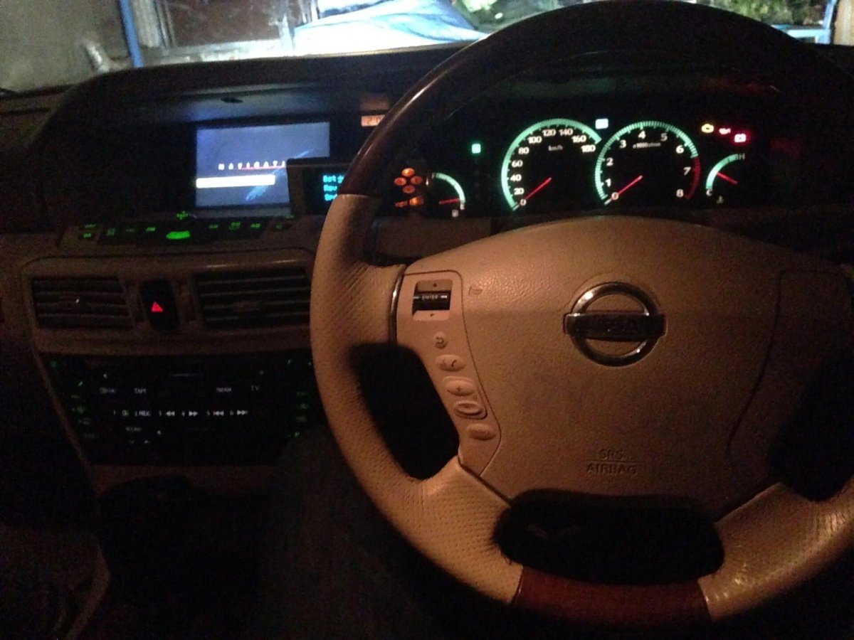 Ниссан Цедрик 1998 салон