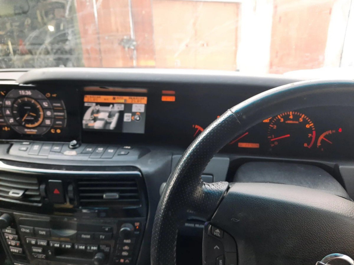 Nissan Cedric приборная панель